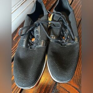 Goodfellow co shoes Mens Oxford dress black Sz 10. Great pre-owned condition.